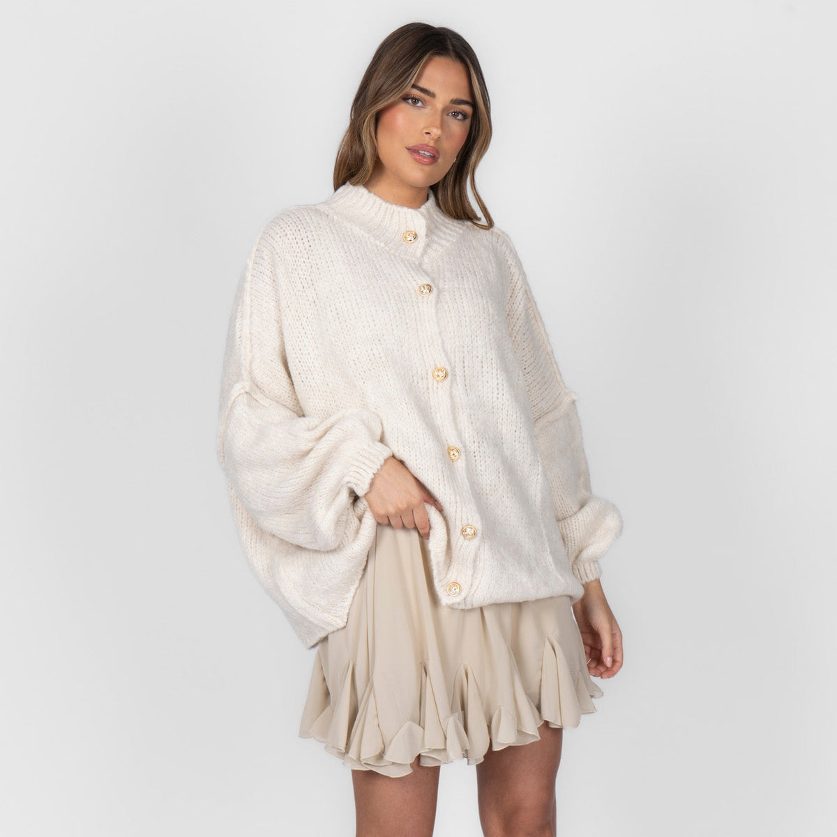Cárdigan Oversize con Botones Dorados Erika
