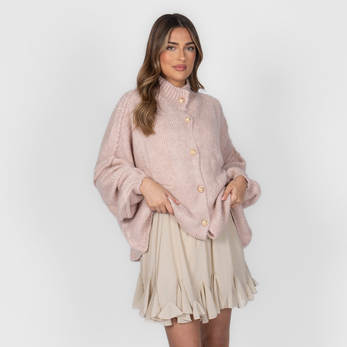 Cárdigan Oversize con Botones Dorados Erika