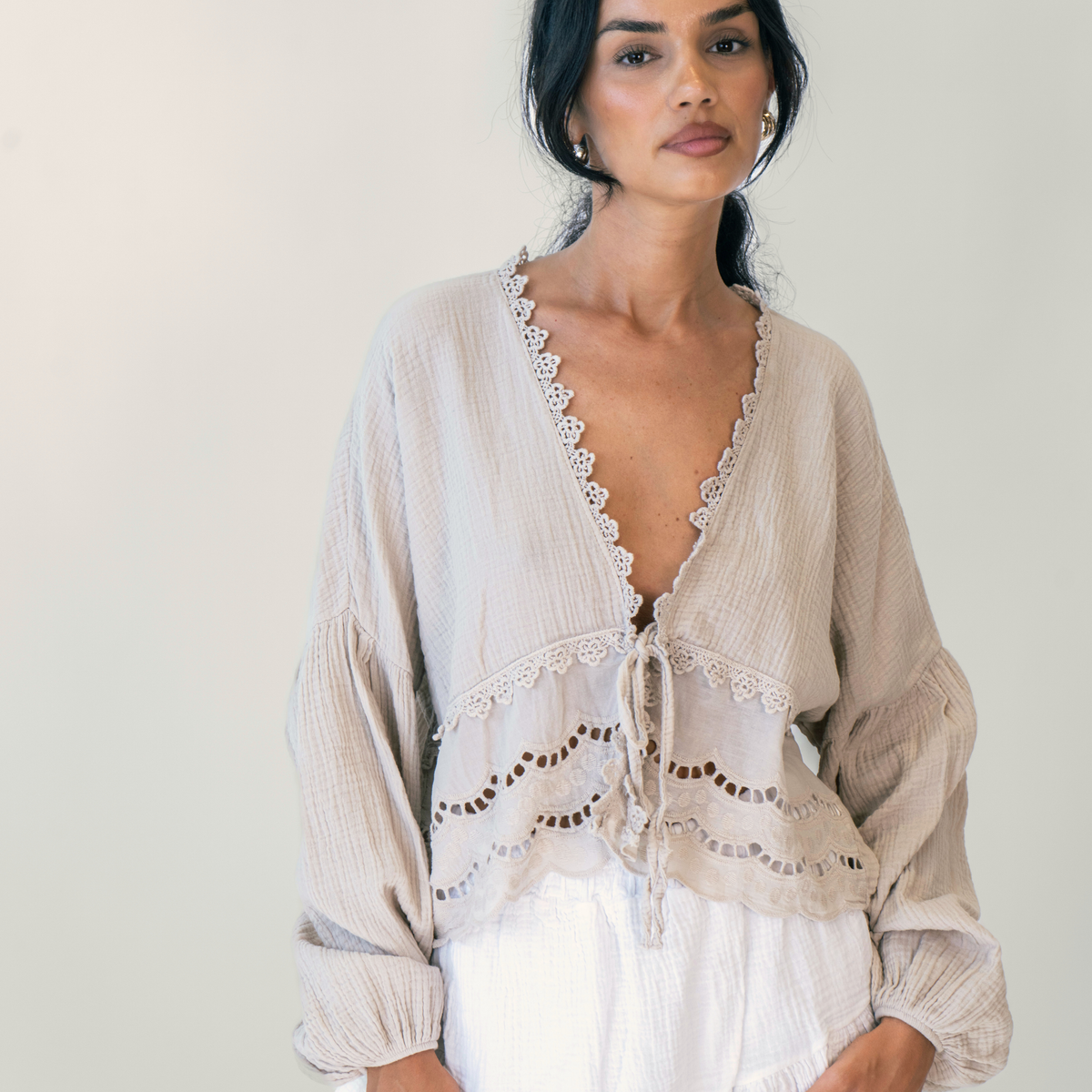 Blusa Boho con Bordado Calado Marisol