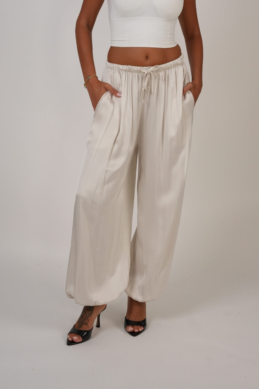 Pantalón Satinado Balloon Mía