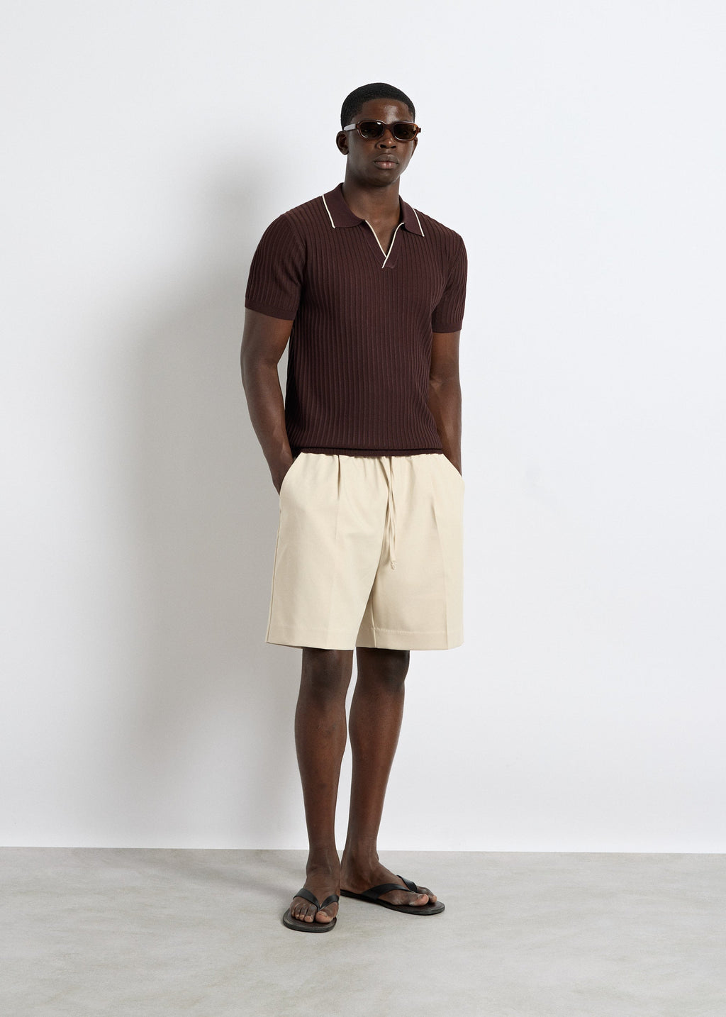 Pantalón Corto Pinzas Alberto en beige, foto 5