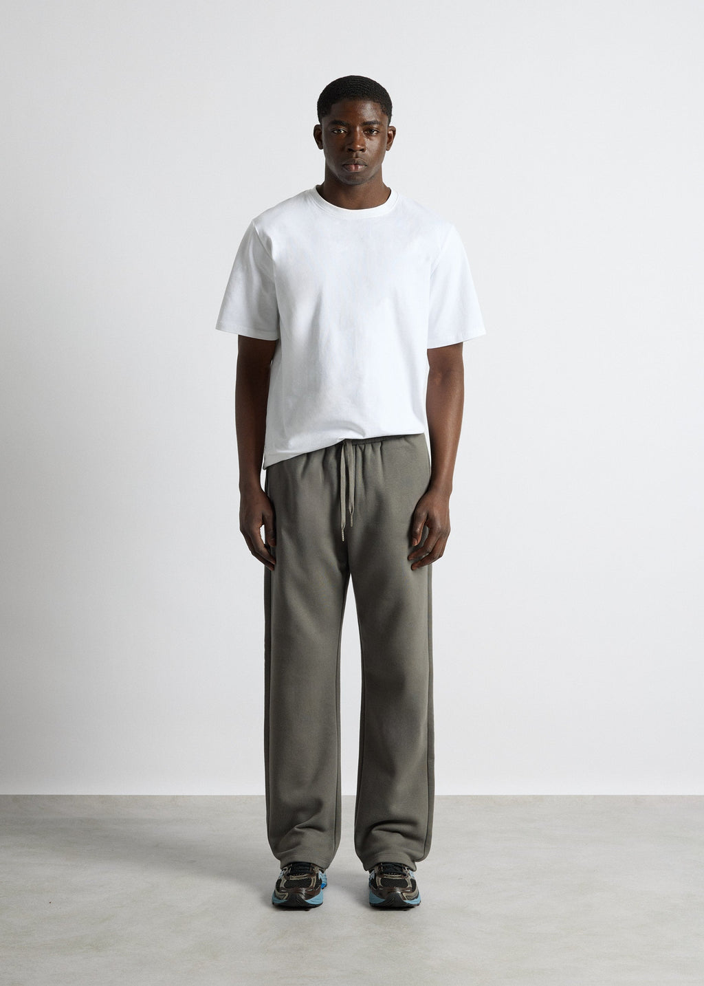 Pantalón de Chándal Recto Pablo en gris, foto 5