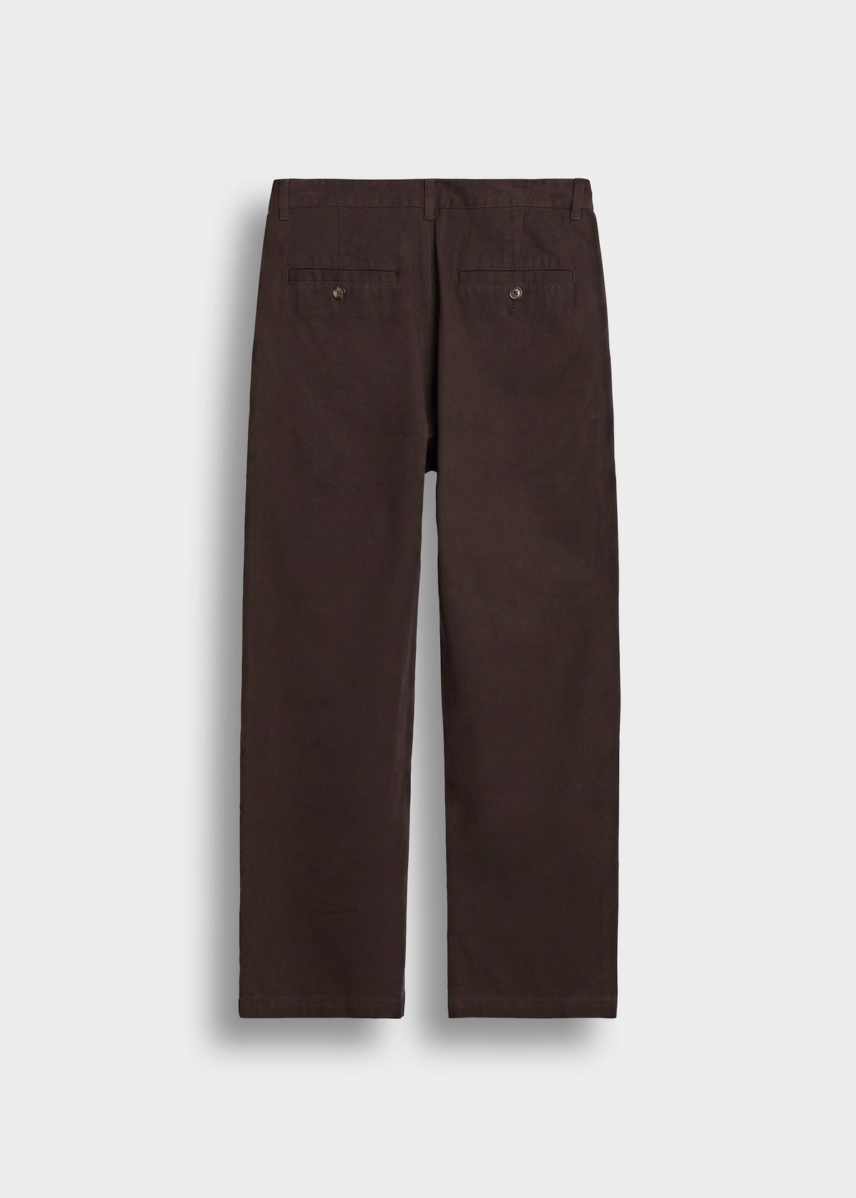 Pantalón Chino Relajado Martín en chocolate, vista trasera