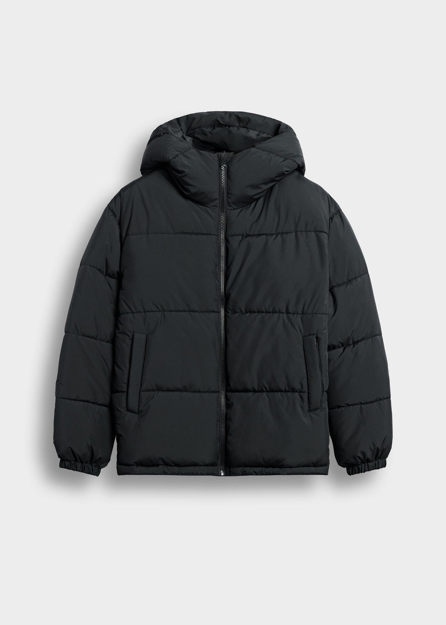 Chaqueta Acolchada Básica Leo en negro, vista delantera