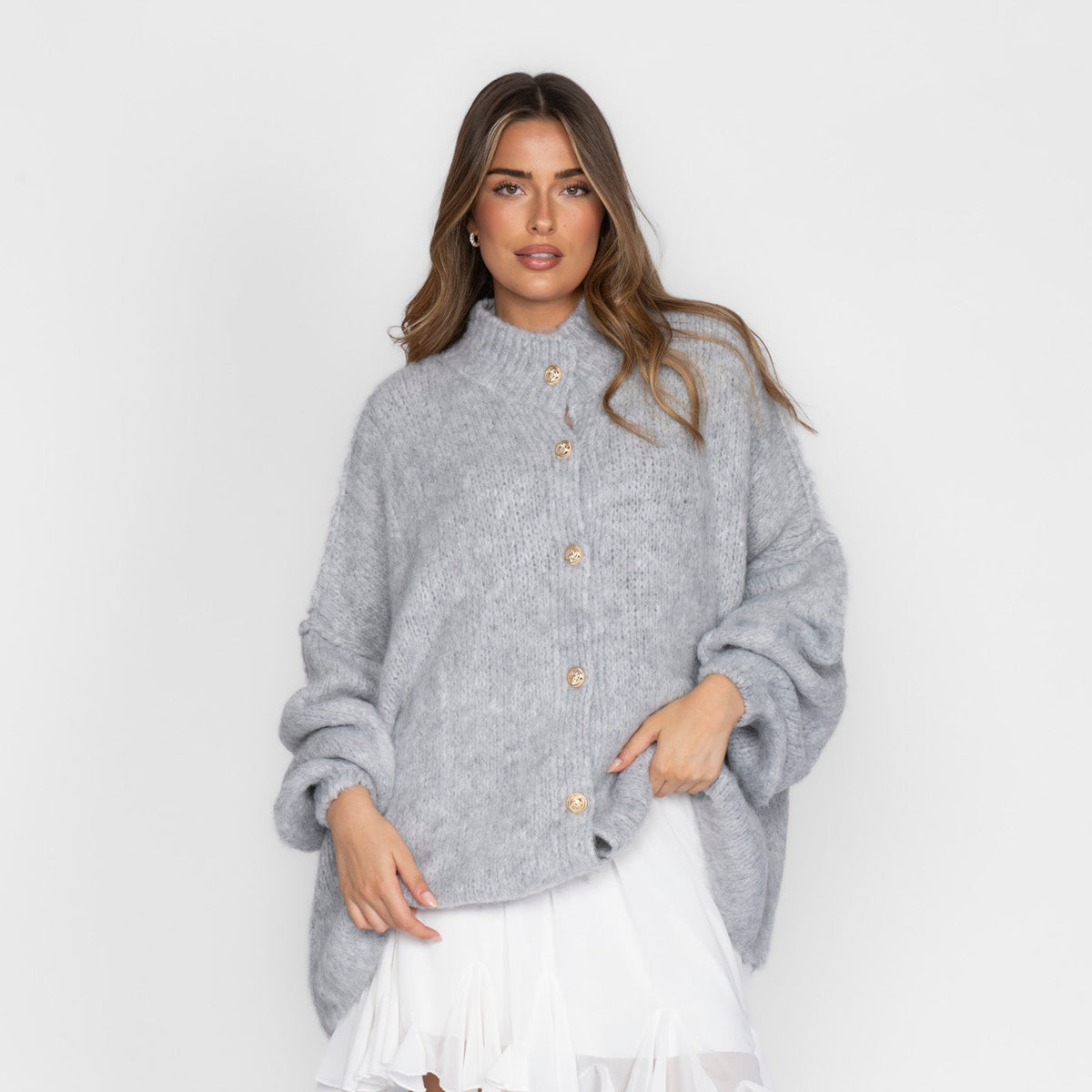 Cárdigan Oversize con Botones Dorados Amparo
