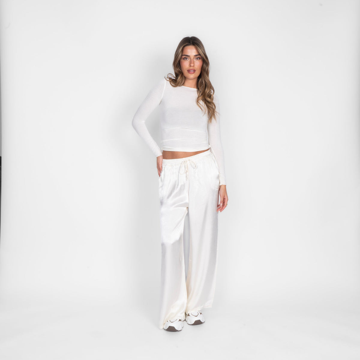Pantalón Satinado Ancho Aroa