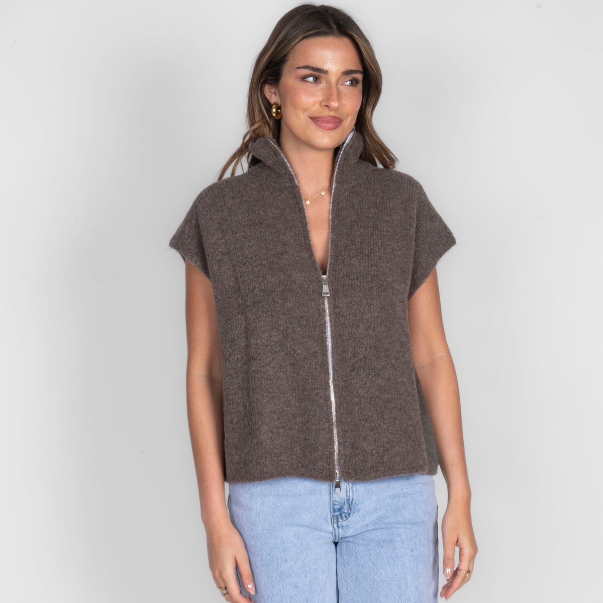 Chaleco de Punto con Cremallera y Cuello Alto Diana