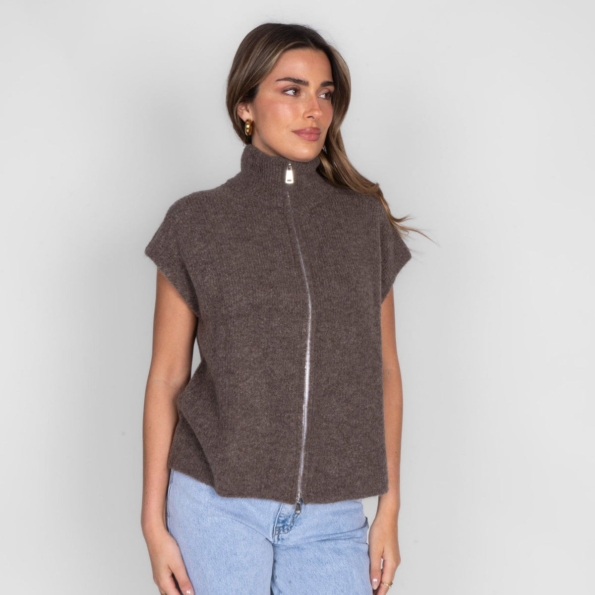 Chaleco de Punto con Cremallera y Cuello Alto Diana