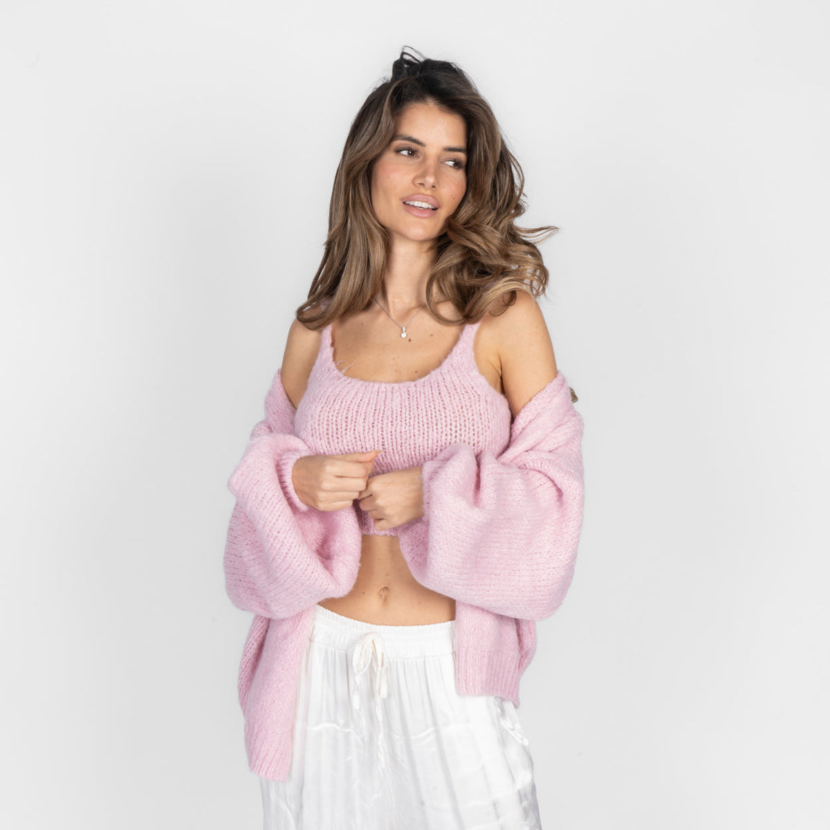 Conjunto de Punto Top Corto y Cárdigan Lara
