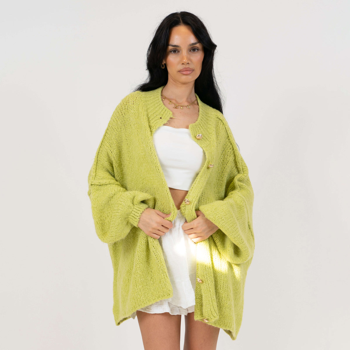 Cárdigan Oversize con Botones Dorados Erika
