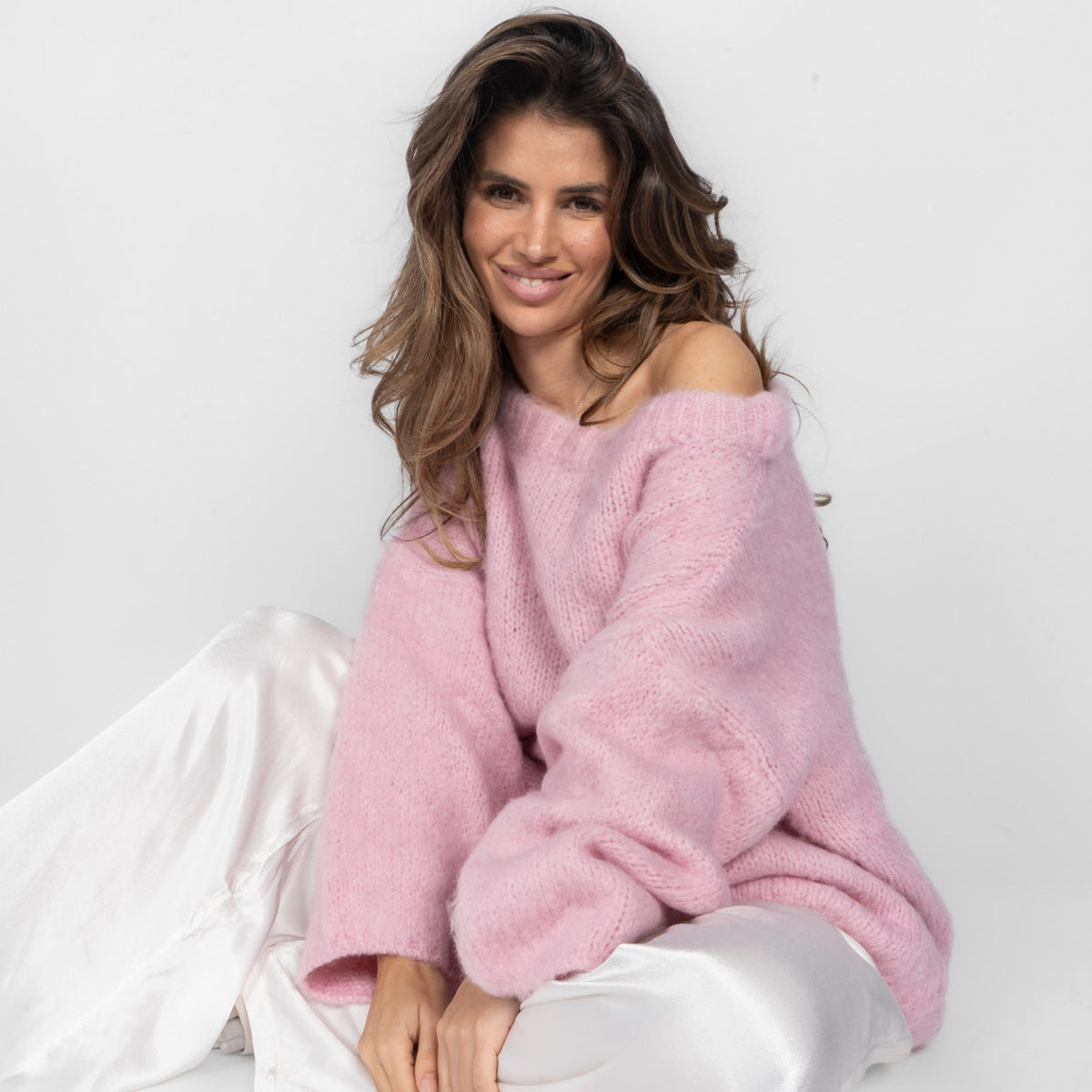 Jersey Hombros Descubiertos Mangas Oversize Violeta