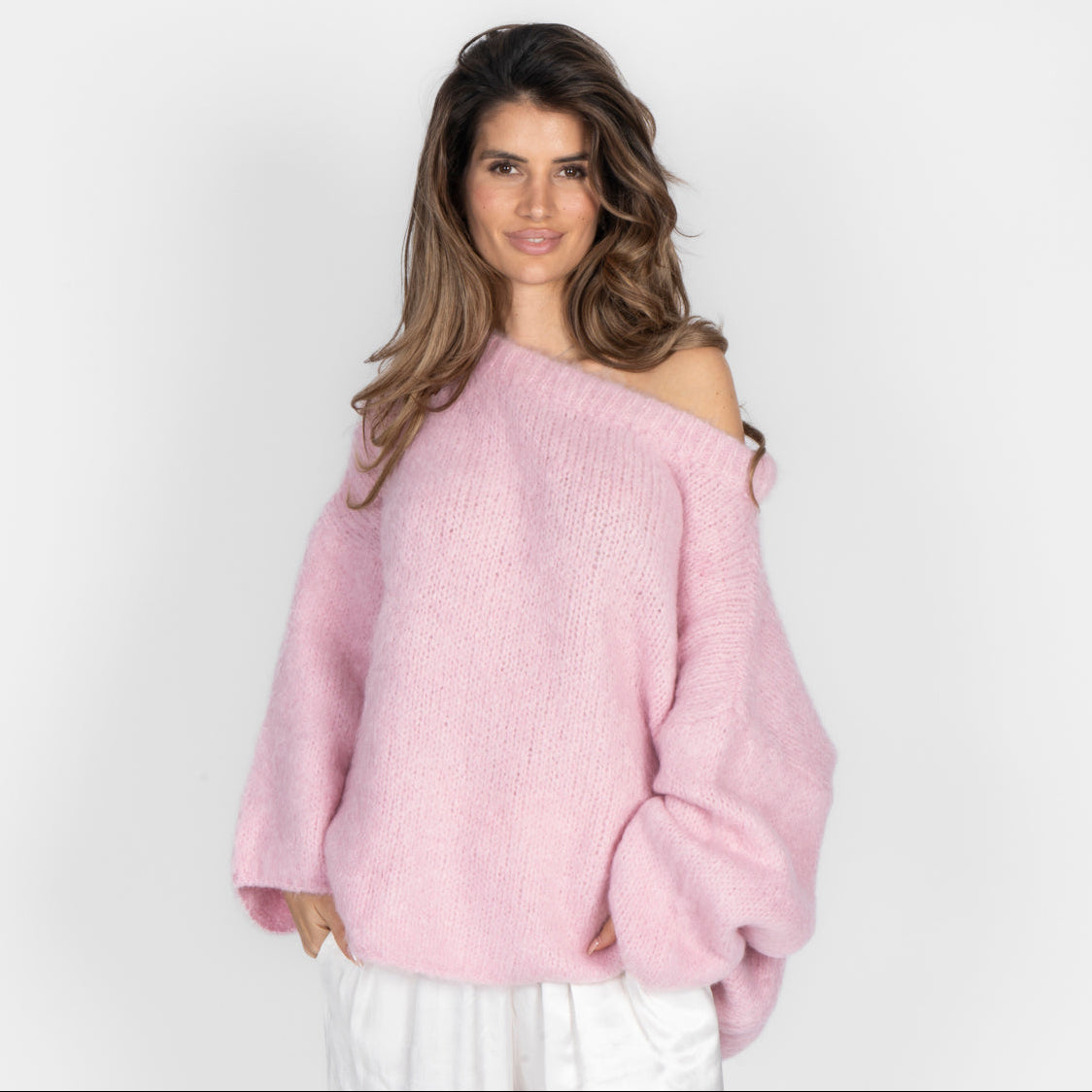 Jersey Hombros Descubiertos Mangas Oversize Violeta