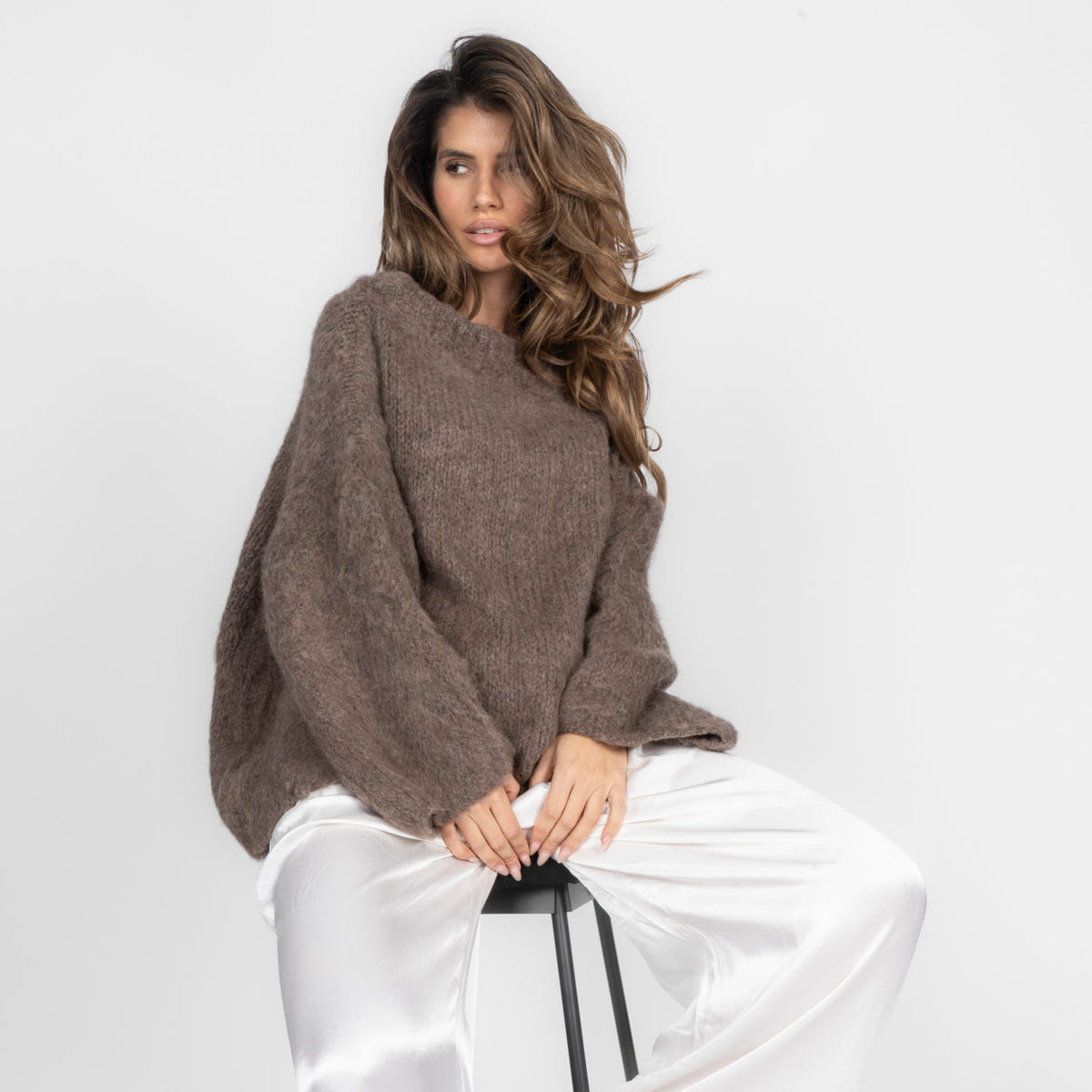 Jersey Hombros Descubiertos Mangas Oversize Violeta