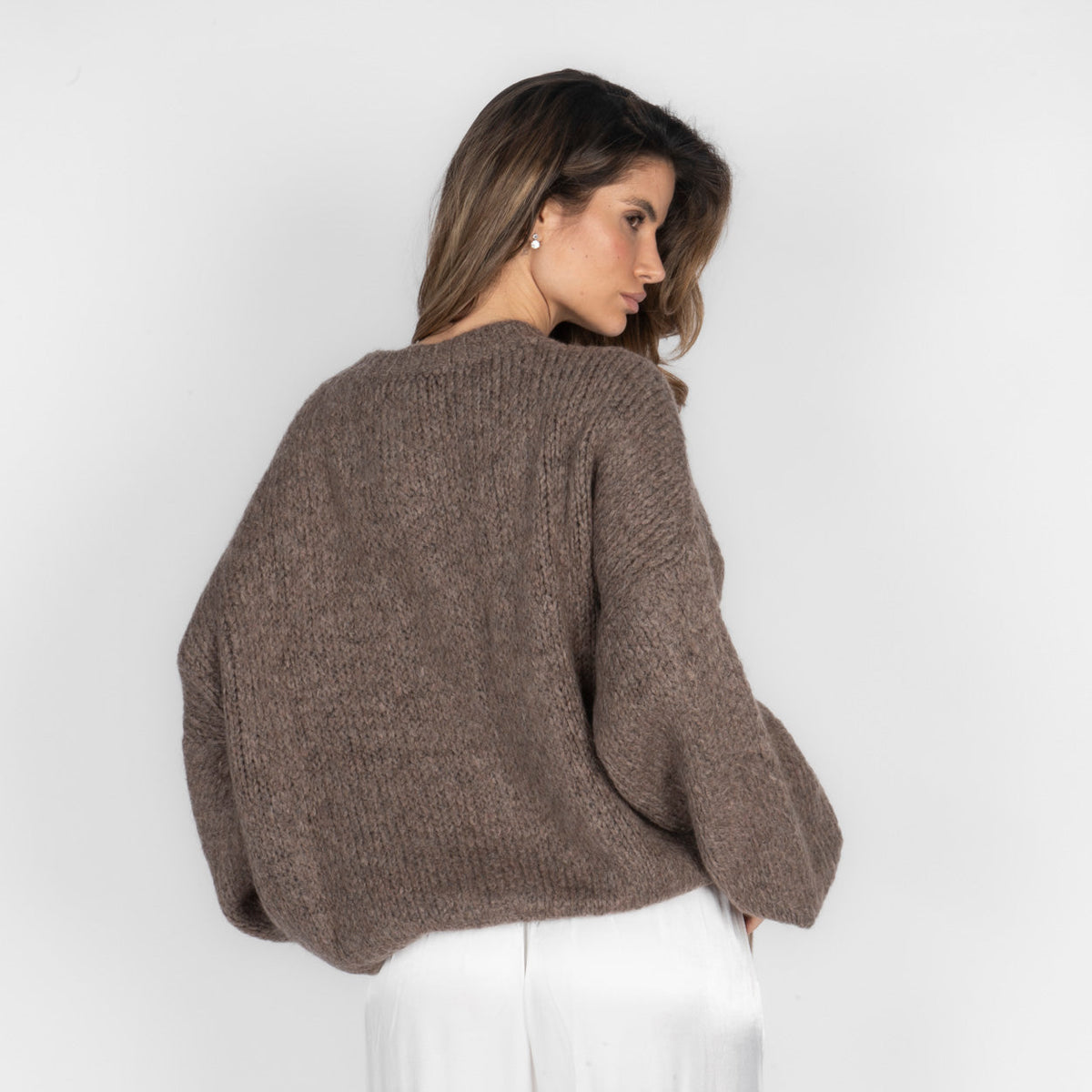 Cárdigan Oversize con Mangas Anchas y Botones Nadia