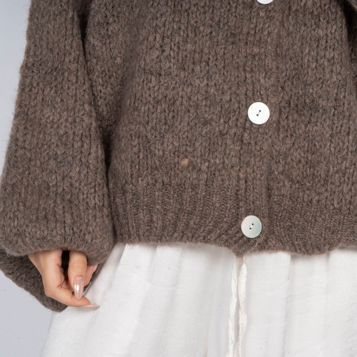 Cárdigan Oversize con Mangas Anchas y Botones Nadia