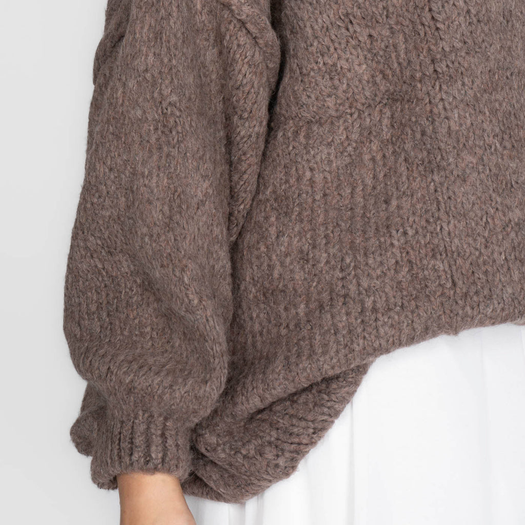 Jersey Oversize de Cuello Alto Úrsula