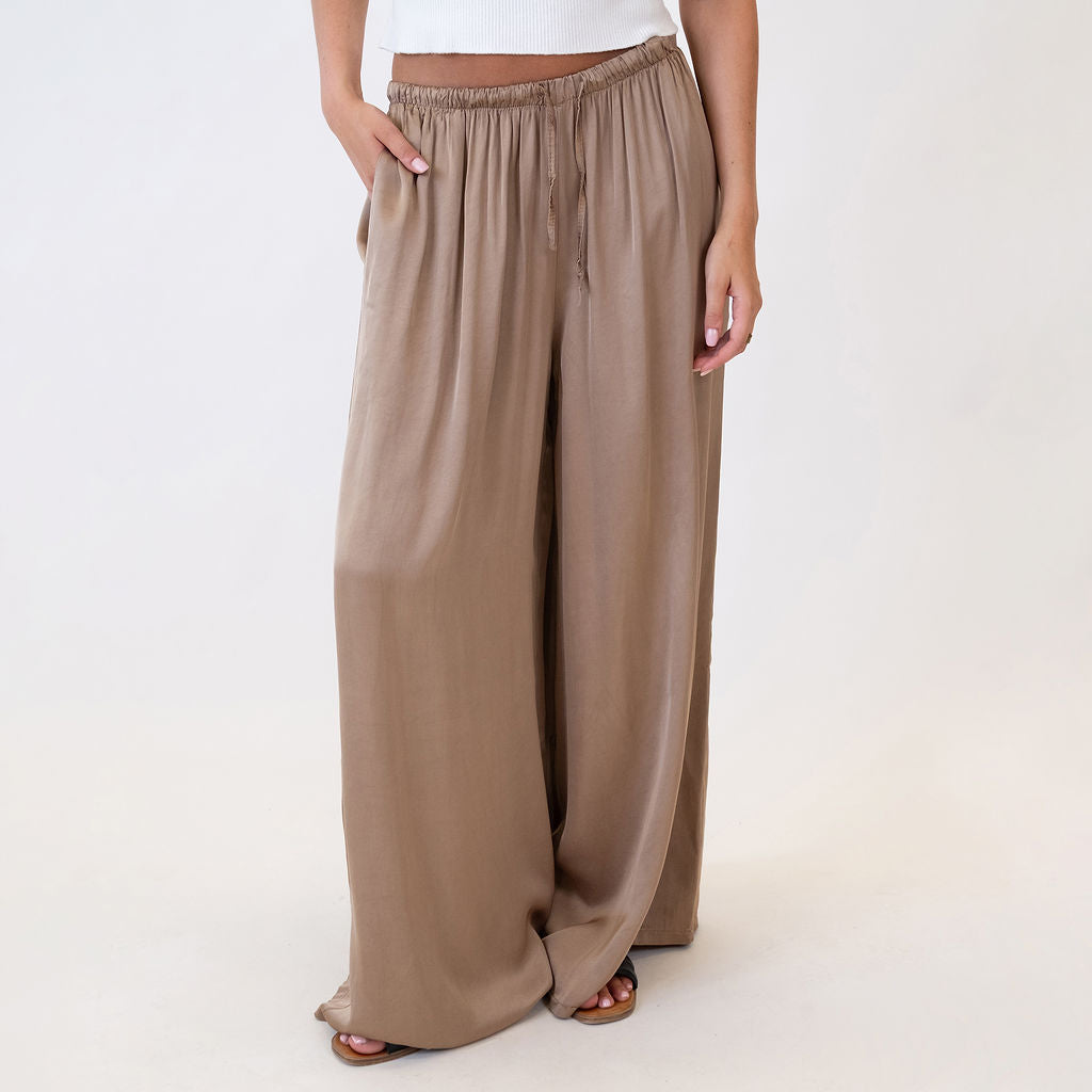 Pantalón Satinado Pierna Extra Ancha Leire