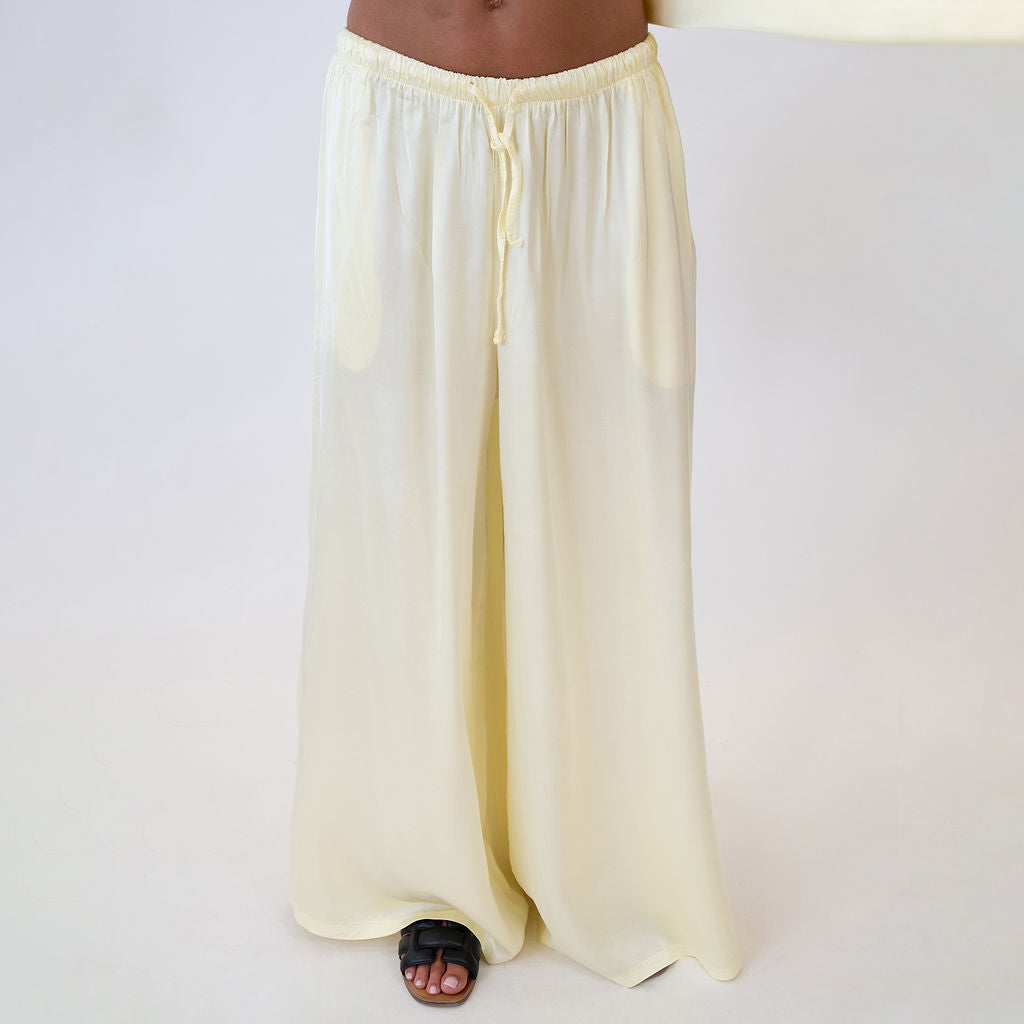 Pantalón Satinado Pierna Extra Ancha Leire