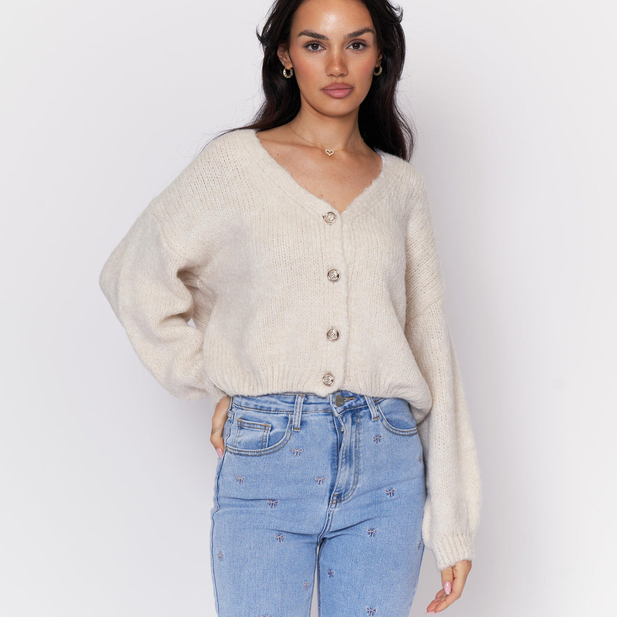 Cárdigan Corto Oversize con Escote en V y Botones Verónica