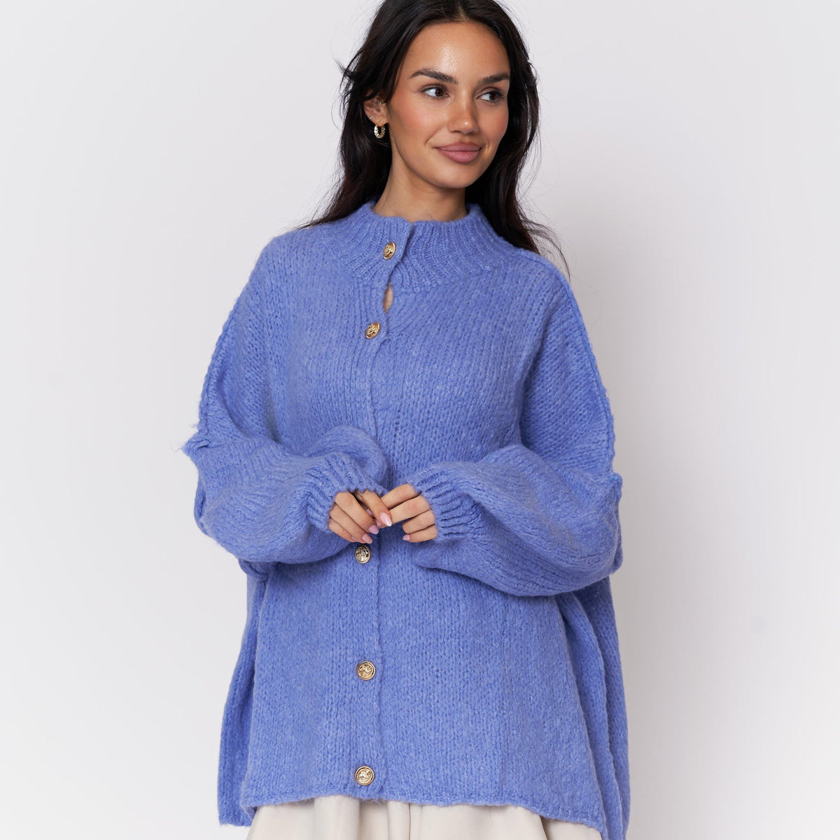 Cárdigan Oversize con Botones Dorados Erika