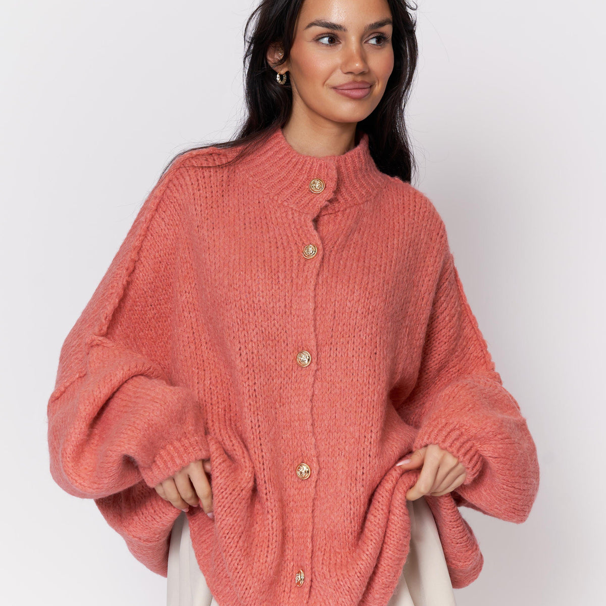 Cárdigan Oversize con Botones Dorados Erika