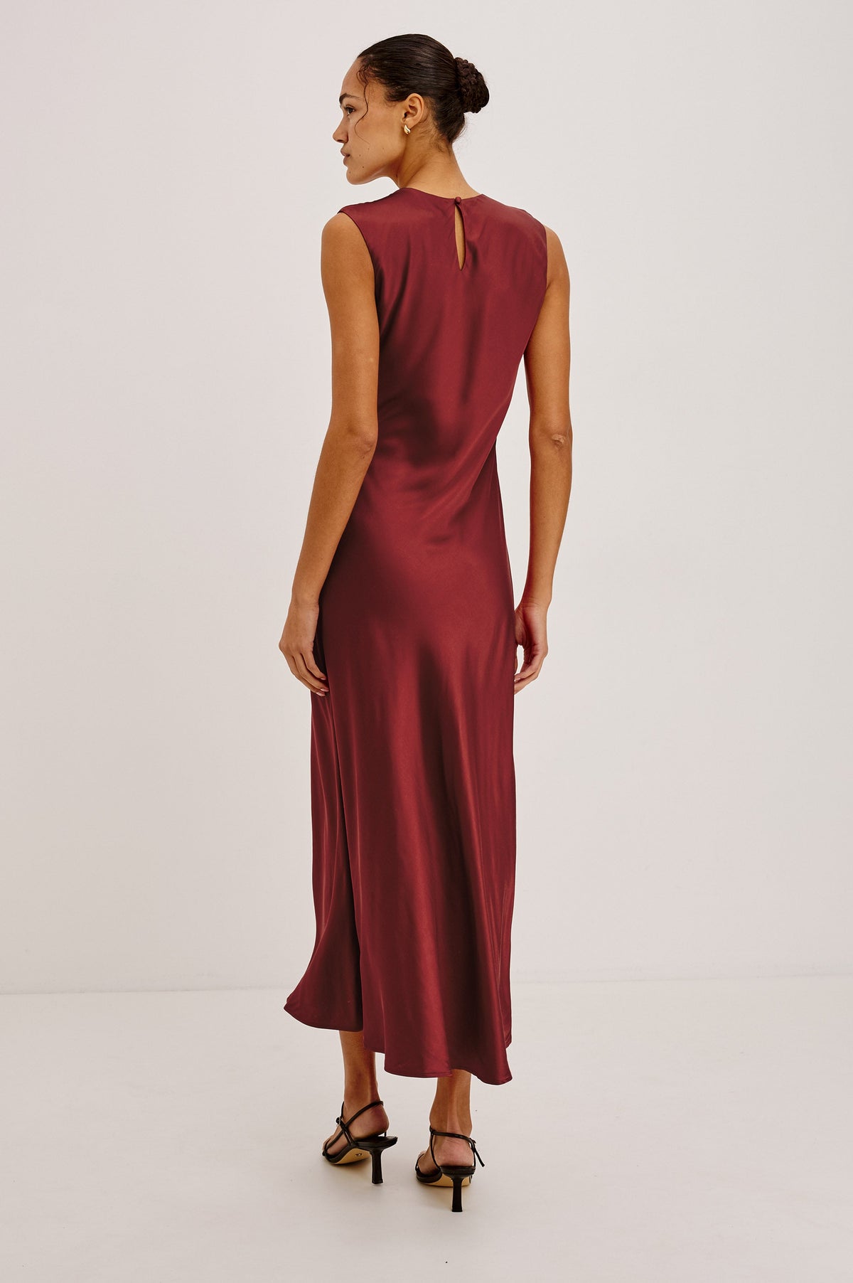 MIRA DRESS - CRIMSON