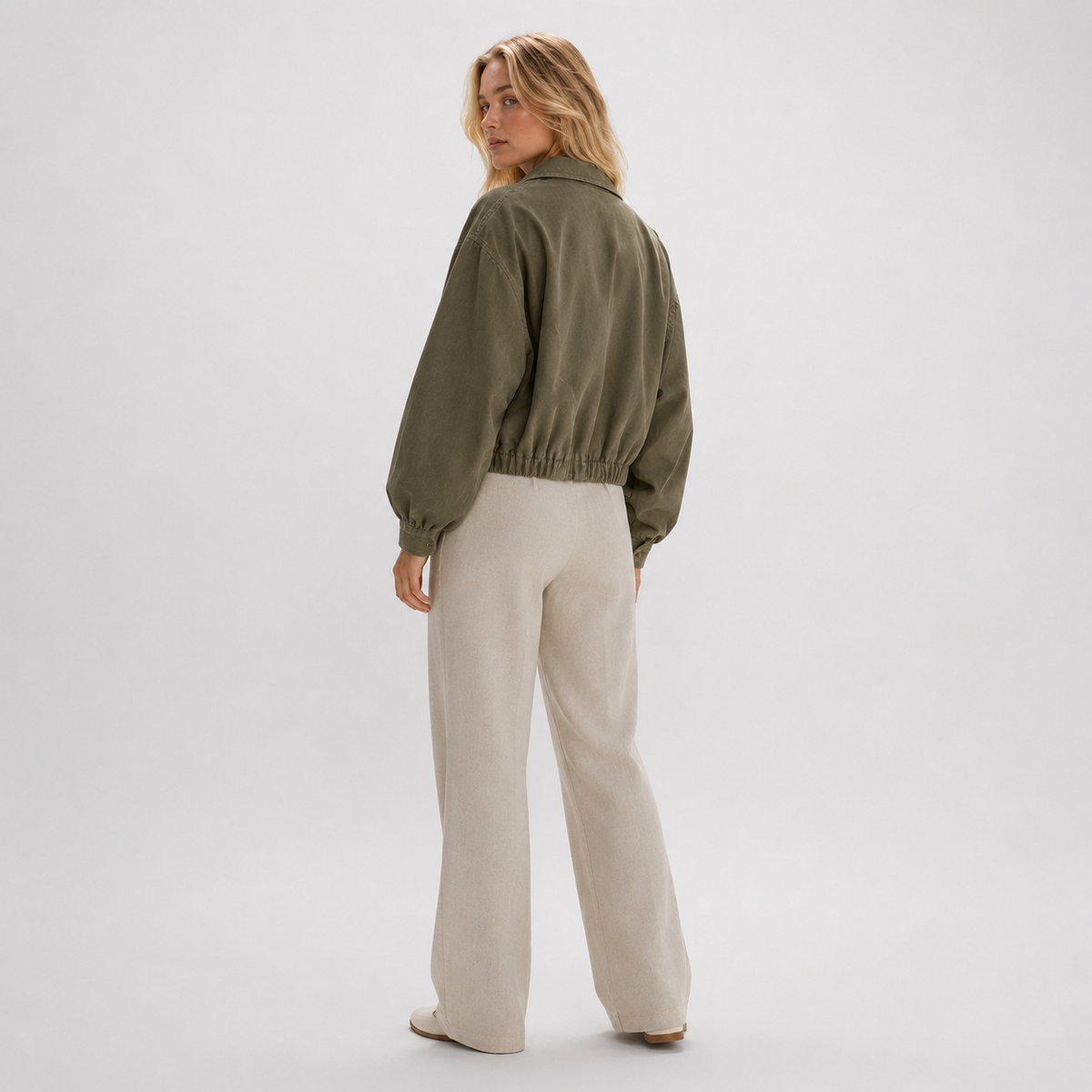 Bomber Collar Olive - vista trasera
