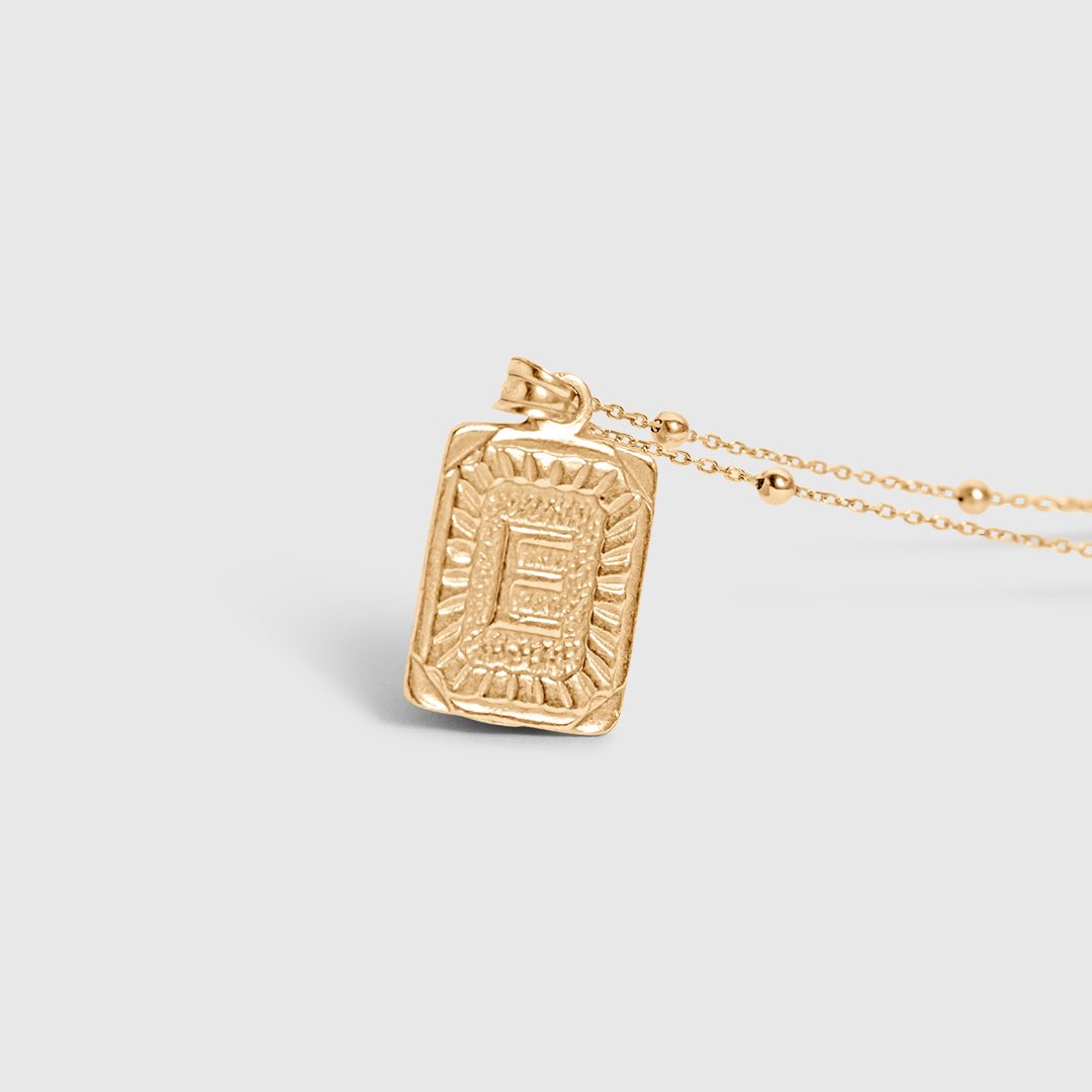 Collar Medalla con Inicial