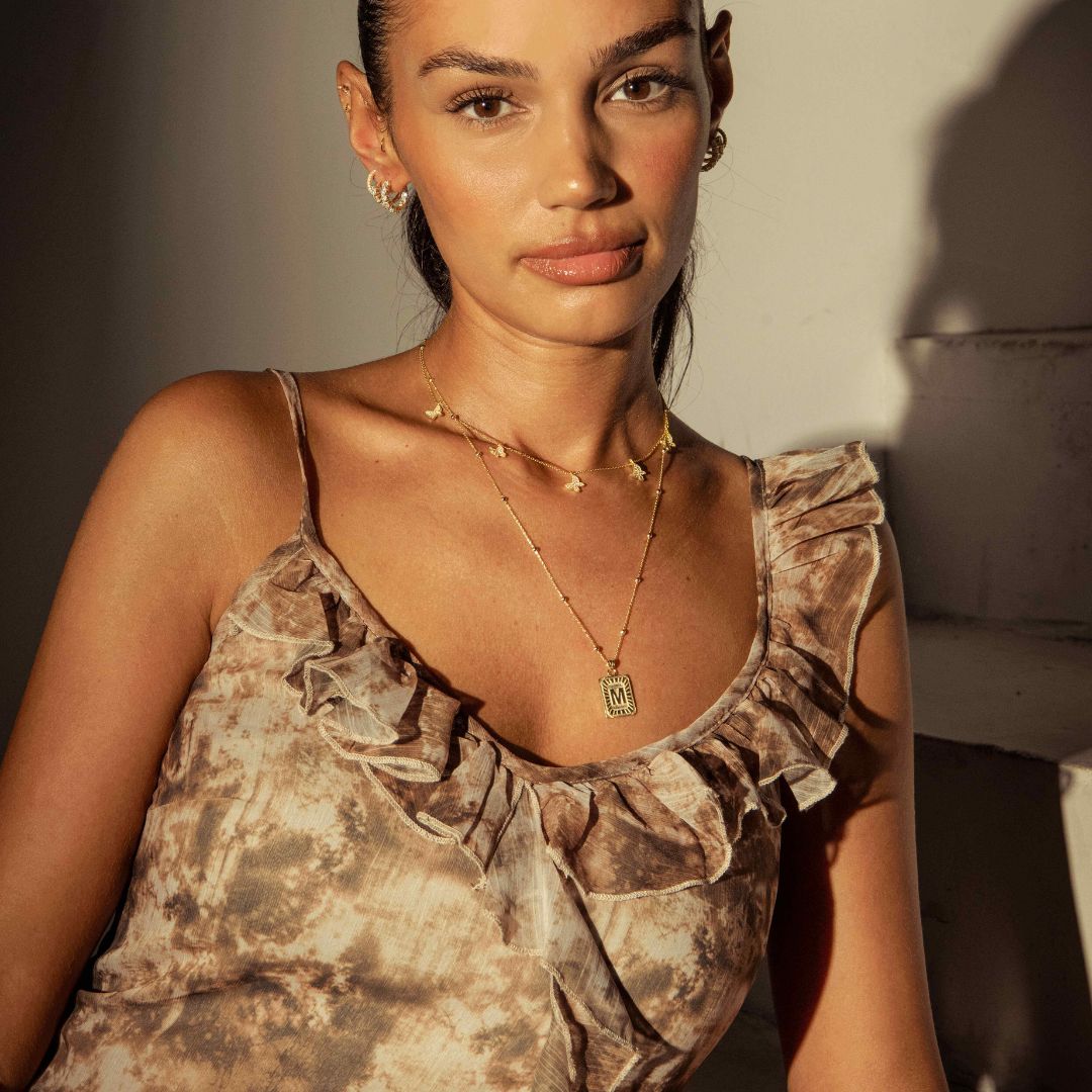 Collar con Colgantes de Mariposa