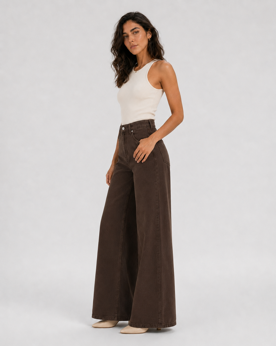 Pantalón Capri Wide Leg en modelo VRS 1 - lateral