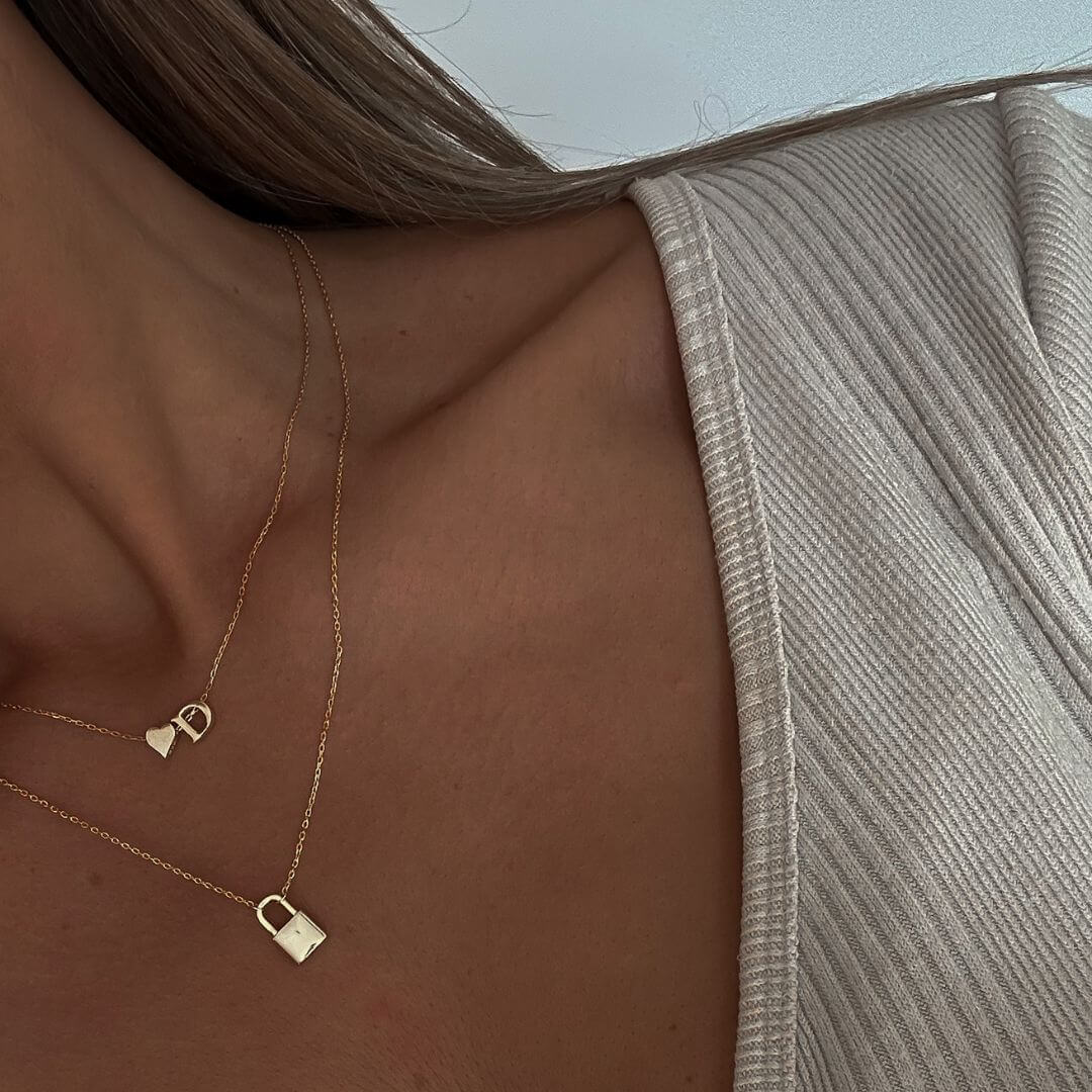 Collar con Corazón Liso e Inicial