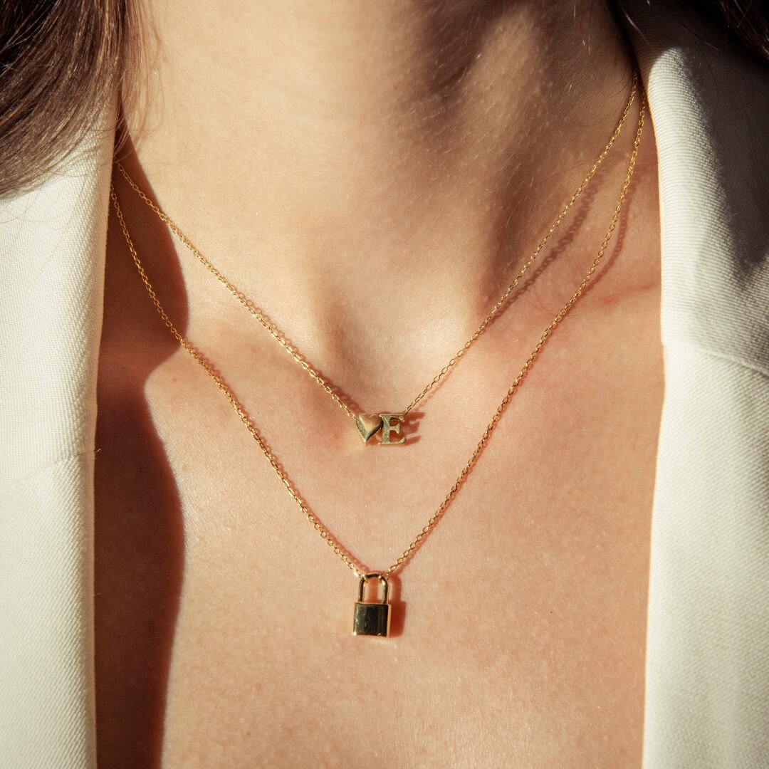 Set de Dos Collares Corazón con Inicial y Candado