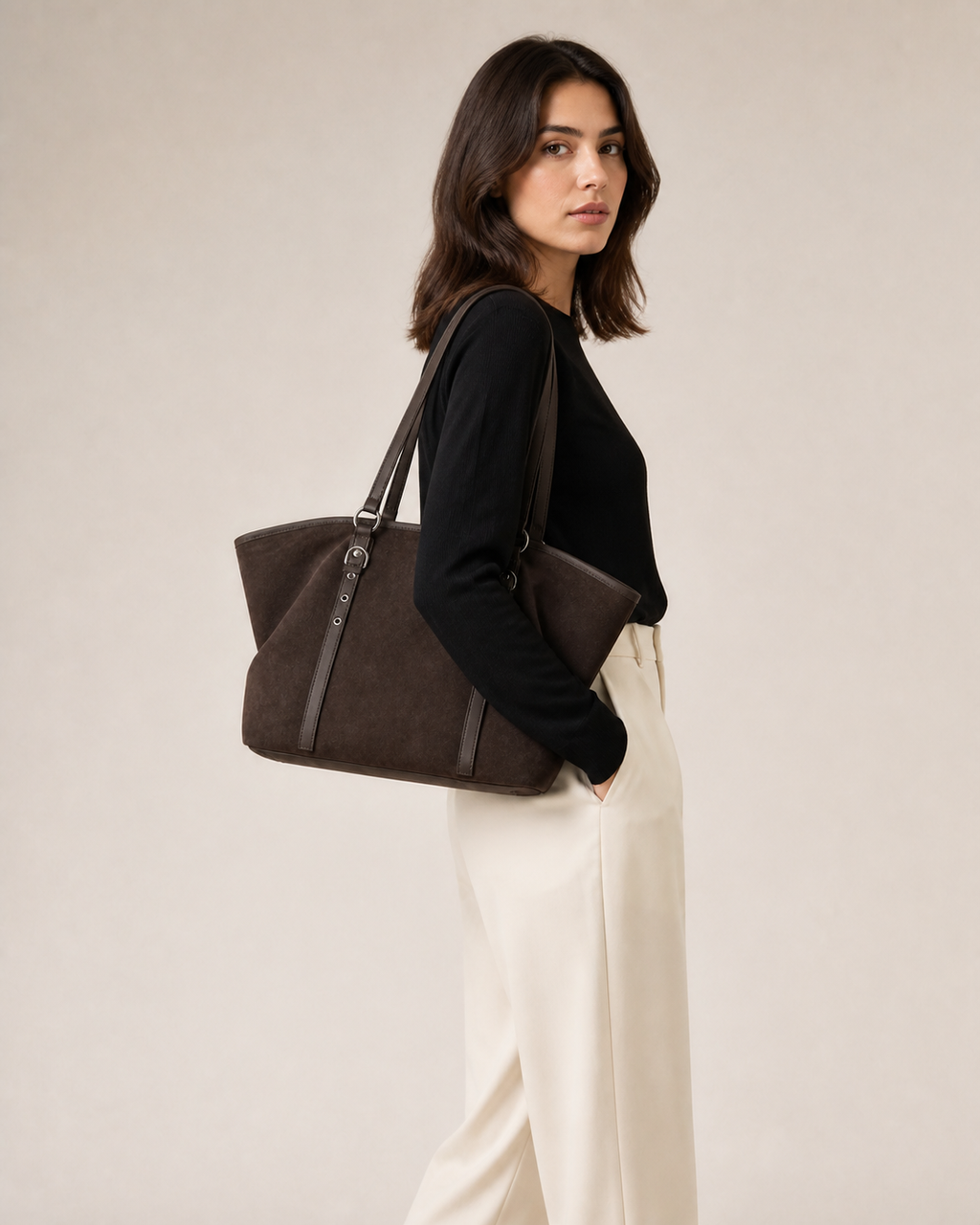 Bolso Tote Efecto Ante con Correas VRS STYLE — modelo