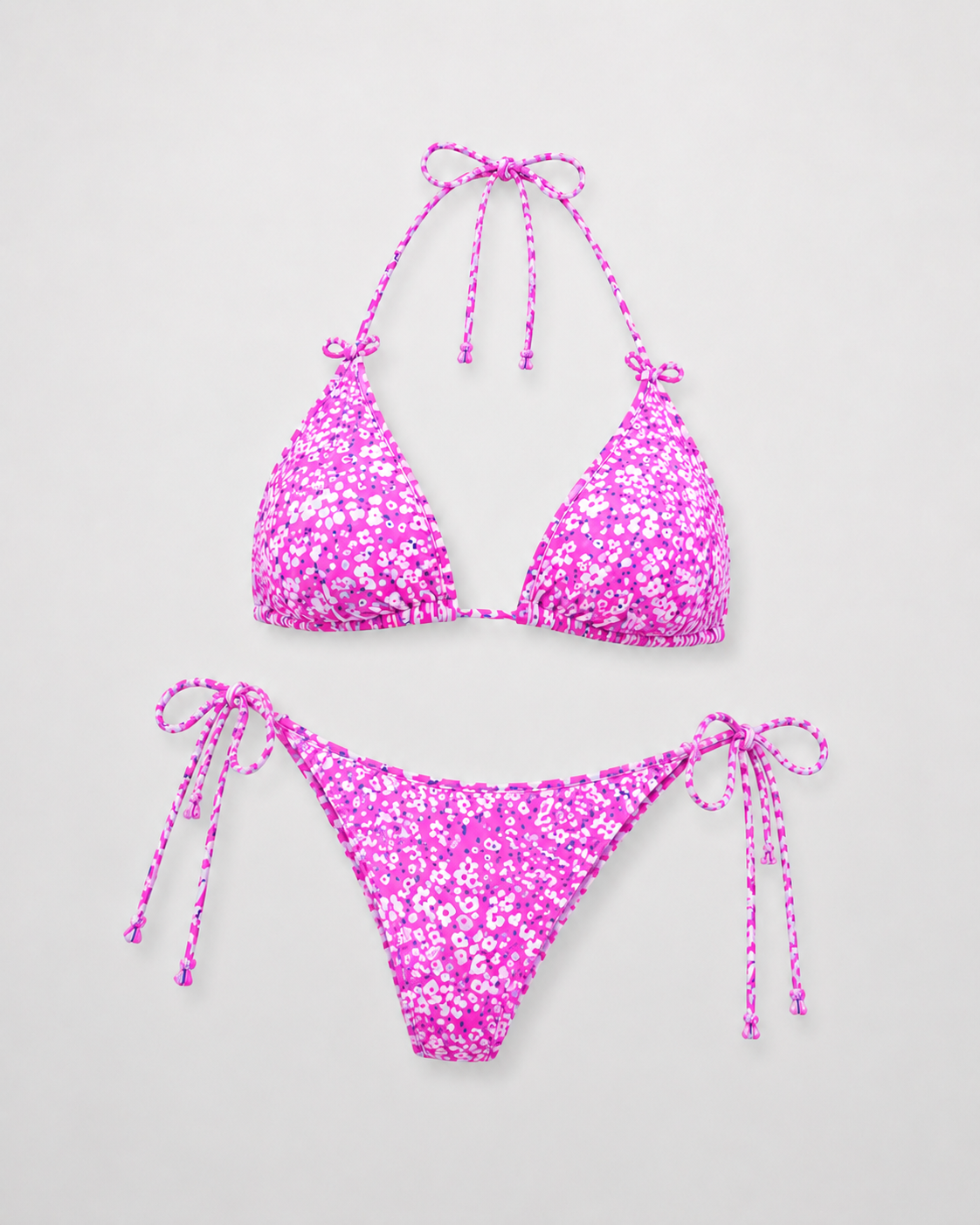 Bikini Capri Bloom — composición editorial