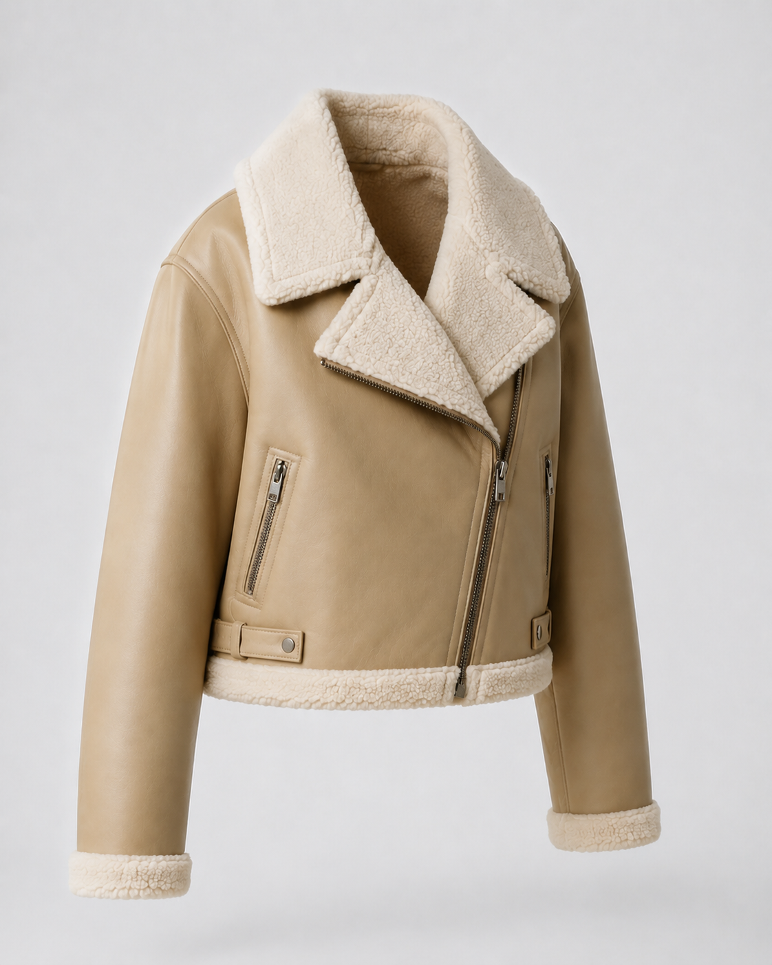 Chaqueta aviadora efecto piel con borreguito beige, prenda vista 45 grados — VRS STYLE