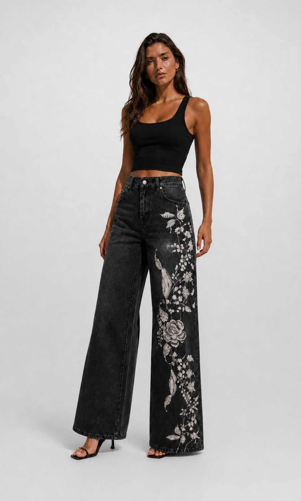Pantalón Florence Denim — detalle del bordado