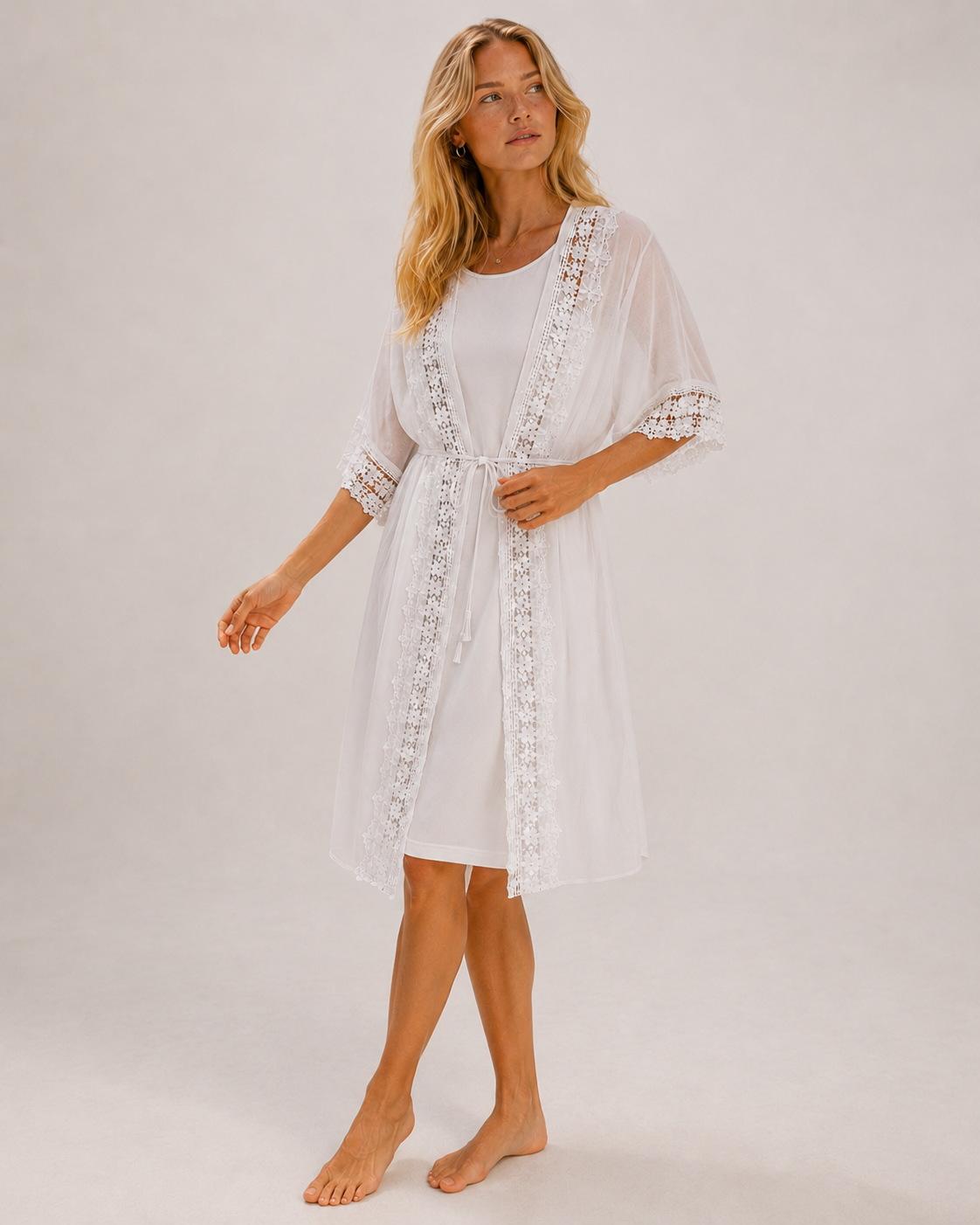 Kimono Cala White — vista tres cuartos