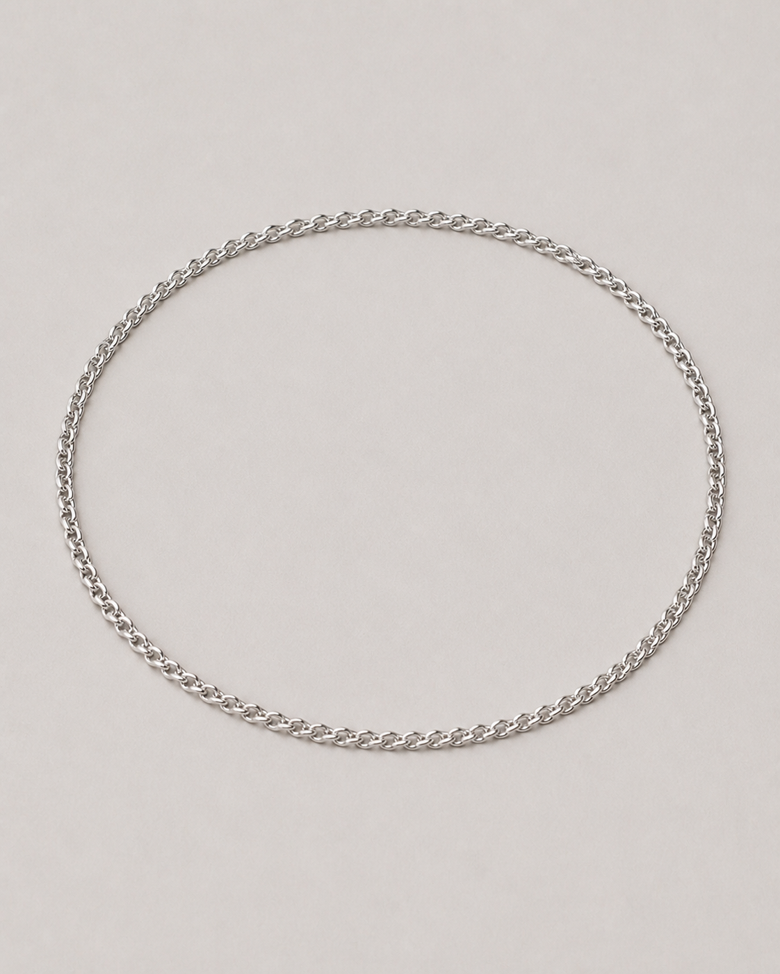 Pulsera de Cadena Fina Plateada VRS STYLE — cenital